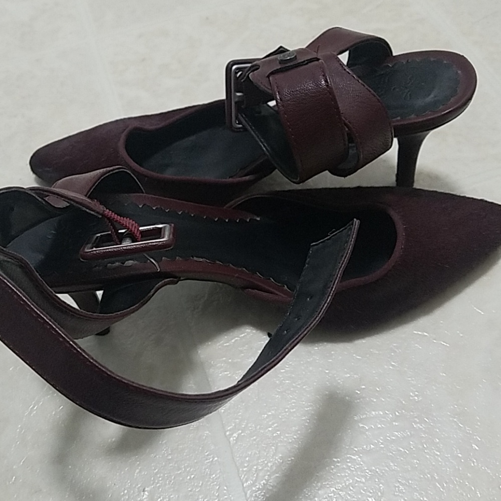 Ankle strap heals good condition